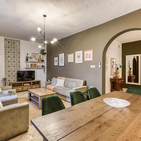 Apartment Spacious Seafront With Terrace, Bbq & Views By 360 Estates