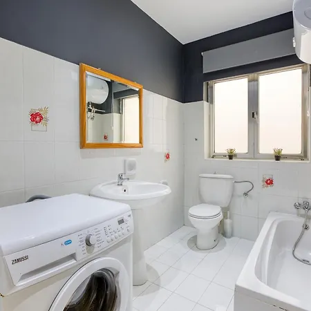 Spacious Seafront With Terrace, Bbq & Views By 360 Estates Sliema