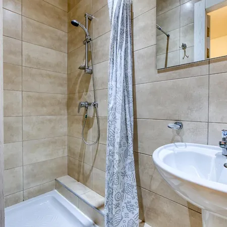 Spacious Seafront With Terrace, Bbq & Views By 360 Estates * Sliema