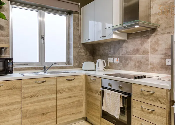 아파트 Spacious Seafront With Terrace, Bbq & Views By 360 Estates 슬리에마