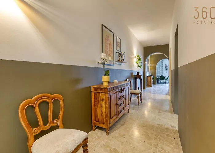 아파트 Spacious Seafront With Terrace, Bbq & Views By 360 Estates 슬리에마