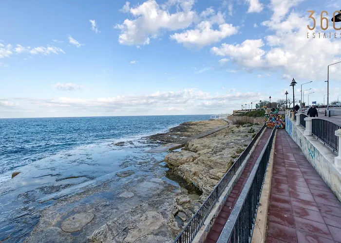 Spacious Seafront With Terrace, Bbq & Views By 360 Estates Σλιέμα