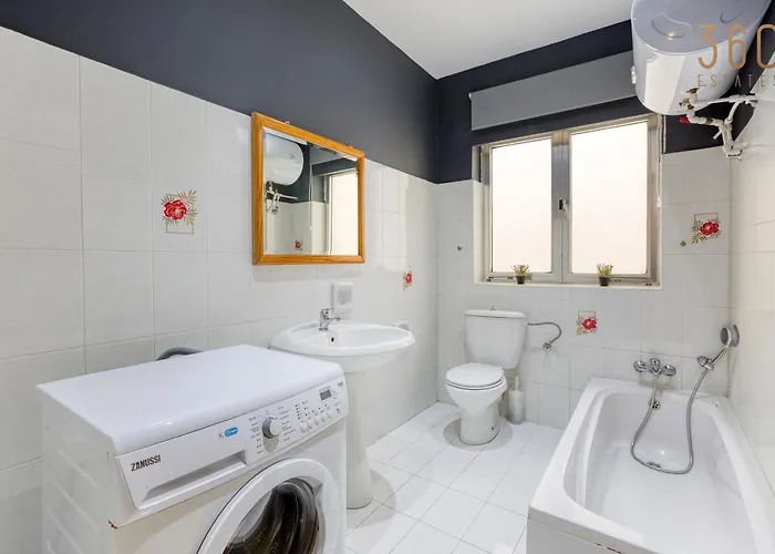 Spacious Seafront With Terrace, Bbq & Views By 360 Estates 슬리에마