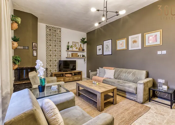 Spacious Seafront With Terrace, Bbq & Views By 360 Estates 아파트