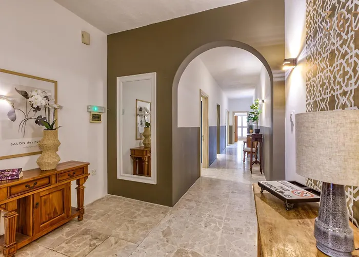 Spacious Seafront With Terrace, Bbq & Views By 360 Estates 아파트 슬리에마