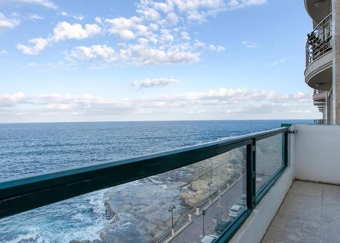 Spacious Seafront With Terrace, Bbq & Views By 360 Estates Διαμέρισμα