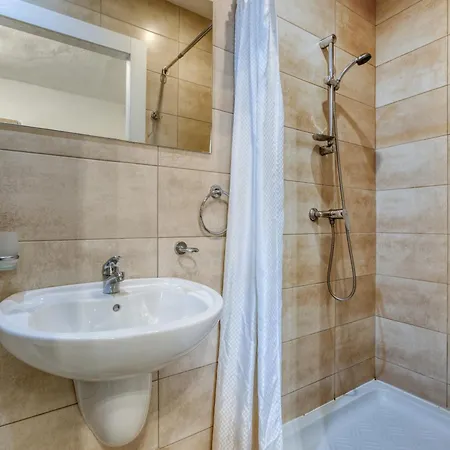 Spacious Seafront With Terrace, Bbq & Views By 360 Estates